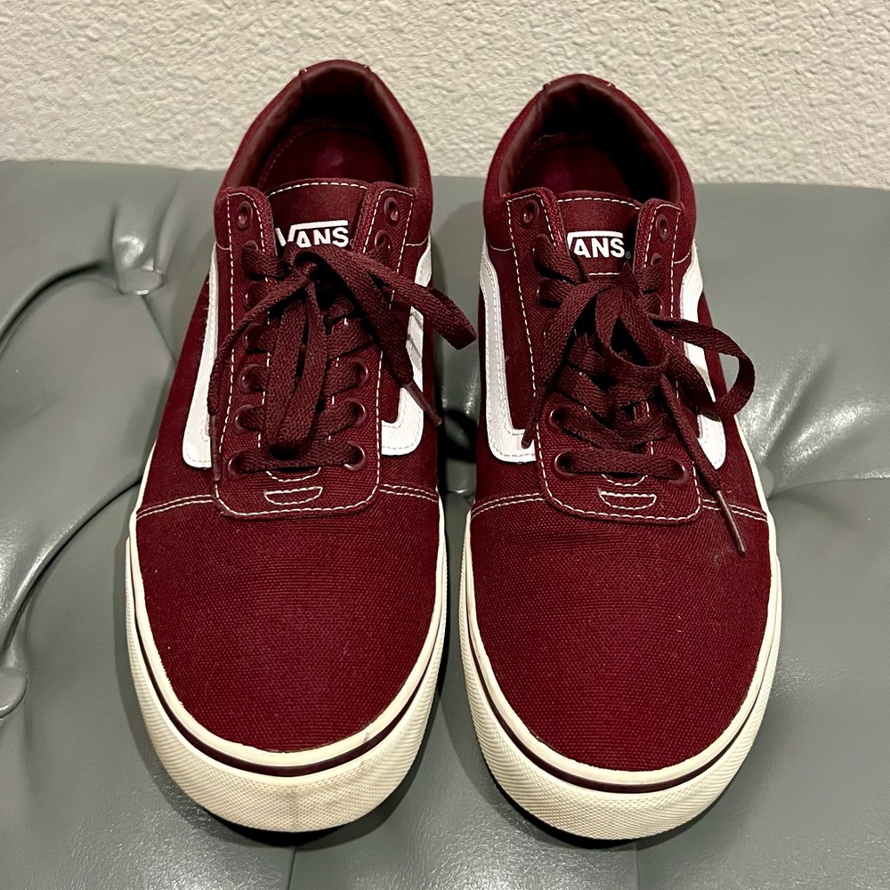 Vans maroon